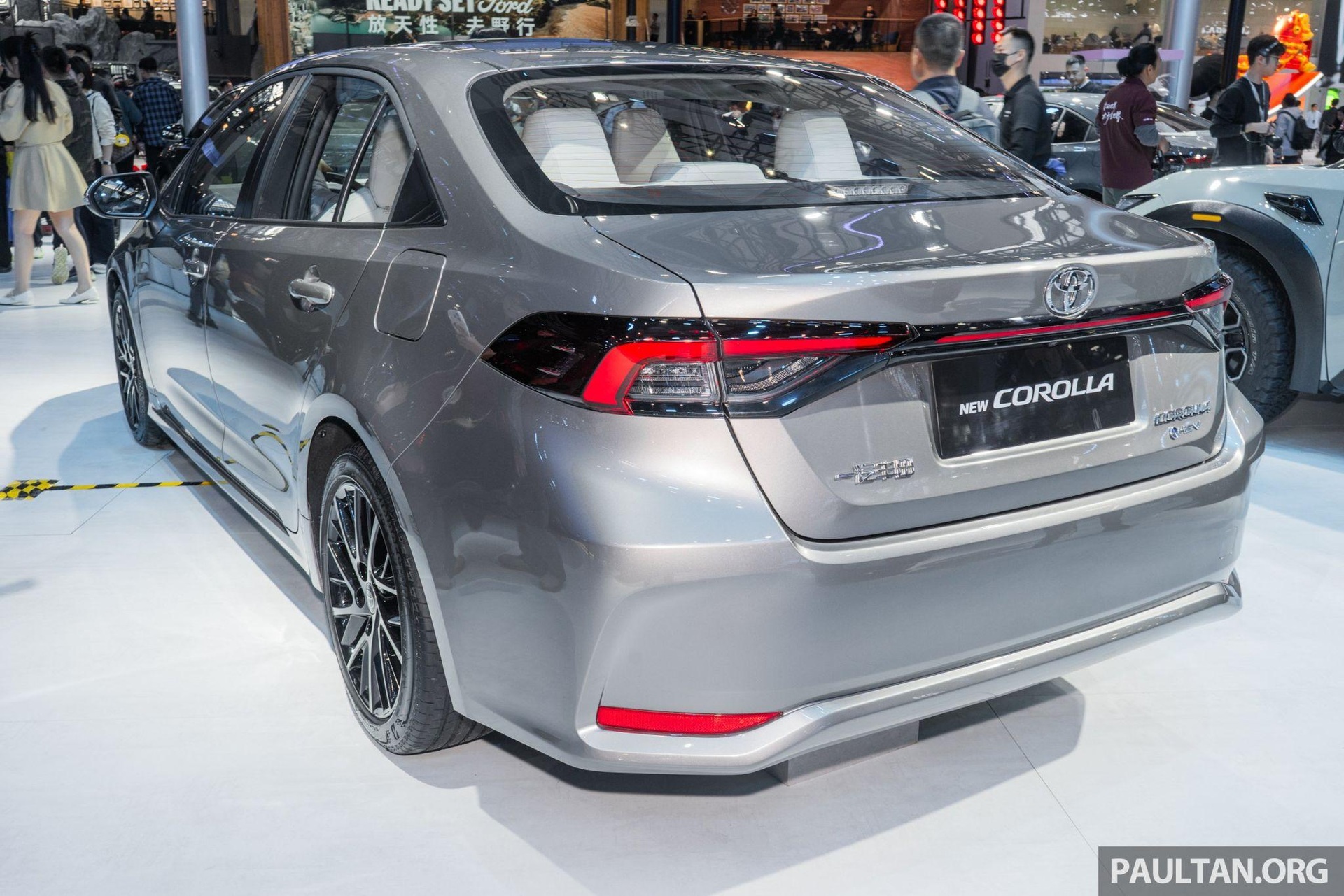 Toyota Corolla 2026 “lột xác” để hết bán chậm, tiêu thụ chỉ 4,13 lít/100km