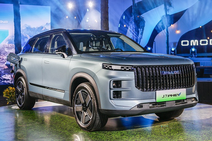 Loạt ô tô tiêu thụ chưa tới 4 lít/100 km đáng mua giữa áp lực giá xăng